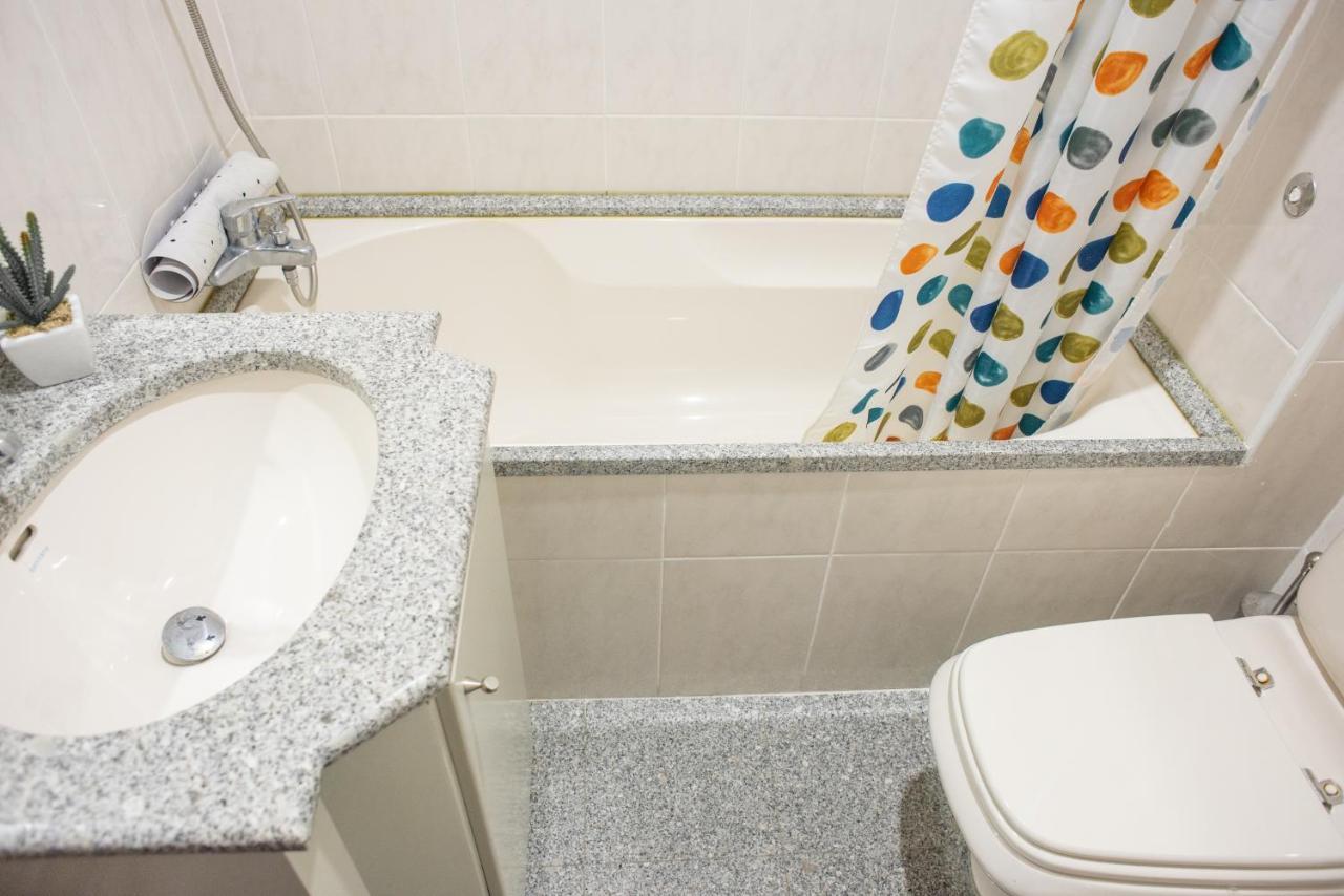 Barramares 4 Apartment โอวาร์ ภายนอก รูปภาพ