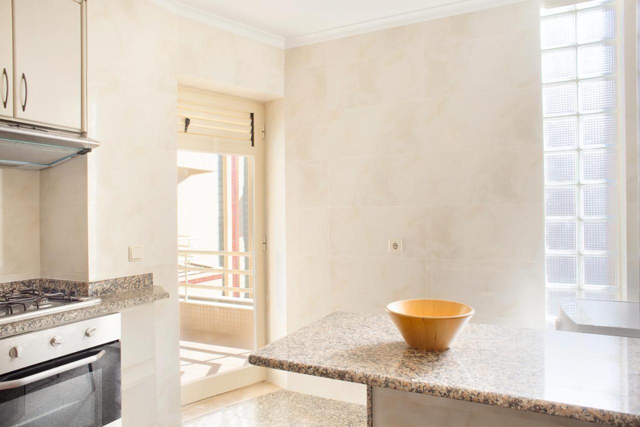 Barramares 4 Apartment โอวาร์ ภายนอก รูปภาพ